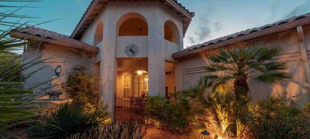 Mountain View Hideaway with Heated Pool in Phoenix