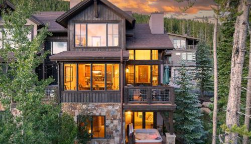 Mountain Villa 301 Next To Resort I Private Hot Tub I Great Views I Activity Program in Winter Park