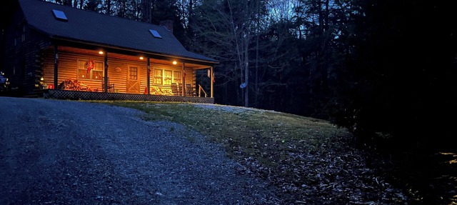 Mt. Snow/Stratton Log Cabin in the Woods in West Wardsboro