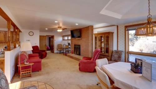 Mtn-View Retreat Near Hiking in Bayfield! in Bayfield