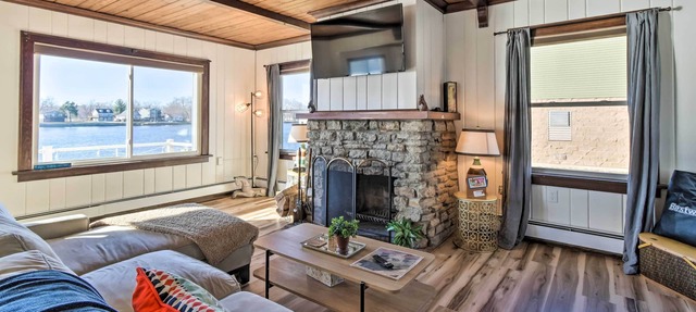 NEW! Moline Riverfront Cabin w/ Fire Pit & Kayaks! in Moline