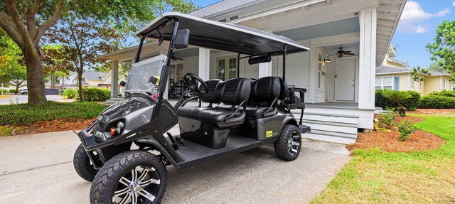 NEW to VRBO -HUGE PORCH~Golf Cart, FREE GOLF~HEATED Pool* & HotTub, Gym in Miramar Beach
