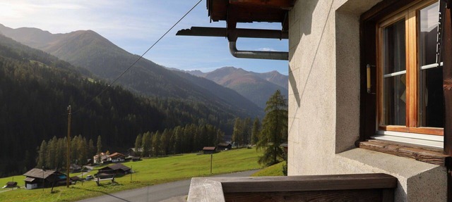 Nice apartment for 3 people with WIFI, TV, terrace and panoramic view in Davos