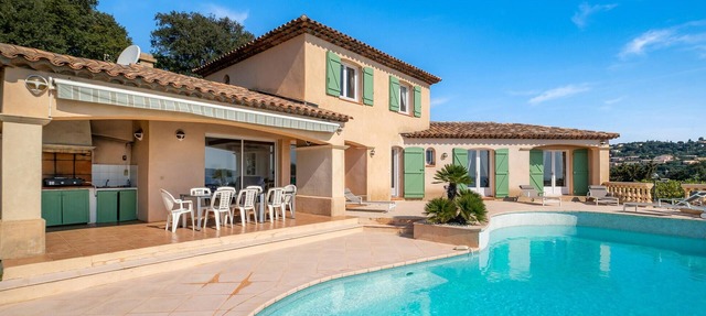 Nice home in Cavalaire Sur Mer in Cavalaire Sur Mer