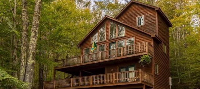 NP17-Romantic Getaway! Close to towns! Hot tub! in Davis