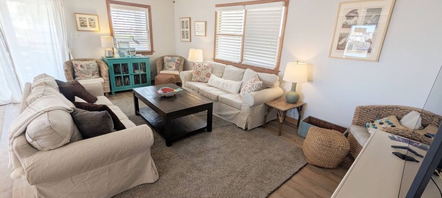 Ocean Views -Dog Friendly- 3rd Row From The Beach in Kill Devil Hills