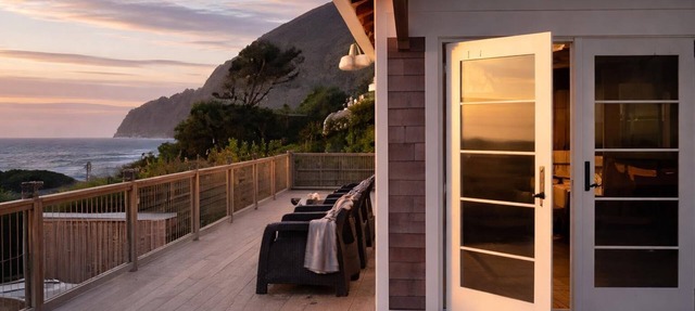 Oceanfront Historic Reed House | Gather, Unwind, Front Row to the Beach in Manzanita