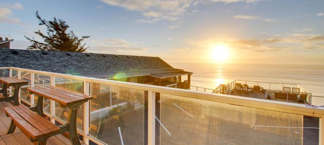 Oceanside Inn - All Units in Oceanside
