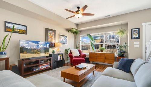 Old Town Escape with King Bed, Dog-Friendly in Fort Collins