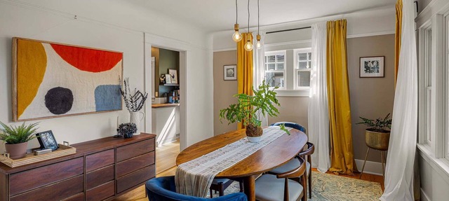 Orchard Luxe: Modern 3BR home steps from UO, perfect for six guests. in Eugene