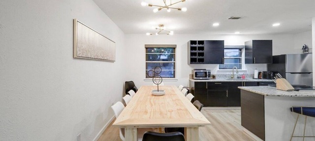 Panoramic 4BR 3B Home With Pool, Grill, Sauna & Game Room in Dallas