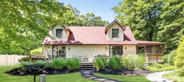 Peaceful Lakefront Home with Amazing Outdoor Space in Pullman