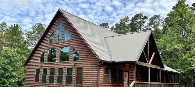 Peaceful Peak-Inside State Park|Secluded|Close to Lake|3 Bedroom|Sleeps 8 in Broken Bow