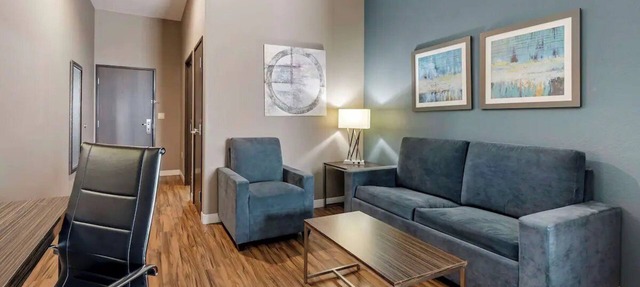 Peaceful Room Ideal for Relaxing Getaways Near Typhoon Texas Water Park - 3.8 mi in Pflugerville