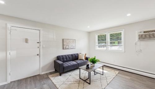 Pine Brook 1019 I Modern 15Br Apartment ! Pool in Newark