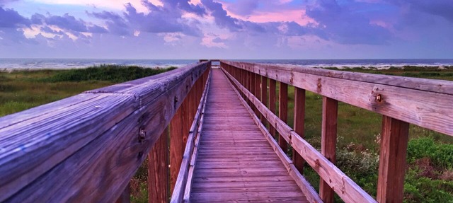 Pointe West Galveston - Beach Club - Dogs Welcome in Galveston