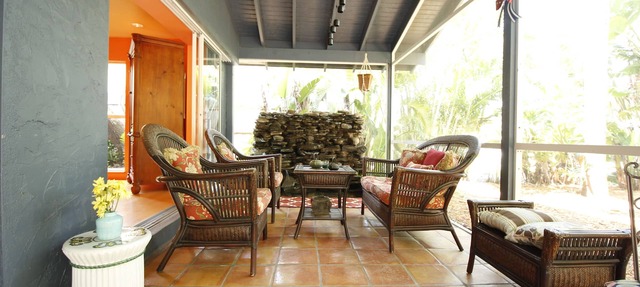 Private 3 bedroom Home-Walk to Beaches, Restaurants, & Shops-Bikes, Beach Chairs in Naples