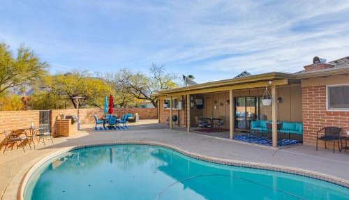 Private Pool & Fire Pit! Walkable Tucson Retreat in Tucson