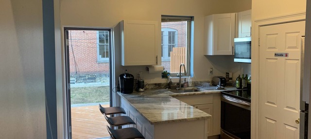 Private townhouse near downtown and state park in Wilmington
