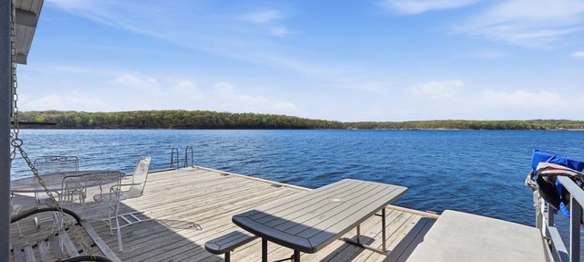 Quail Cove 1 Lakefront Studio Boat Slip Optional in Shell Knob