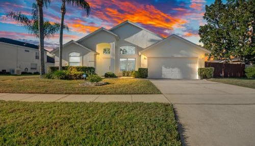 Quiet Home With Private Pool- Near Disney in Kissimmee