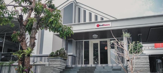 RedDoorz Plus @ Jalan Dr. Cipto Mangunkusumo Lampung in Lampung