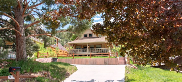 Relax near Glenwood Hot Springs- 15 minute walk in Glenwood Springs