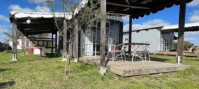 Romántica Cabaña en Entorno Natural Único a 2 Km del Río Negro y 5 K de Mercedes in Los Arrayanes