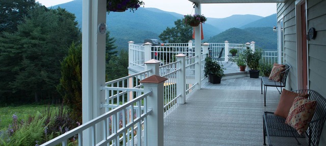 Secluded Retreat- Endless Mtn Views, Rushing Stream, Waterfalls- Sleeps up to 22 in Moorefield