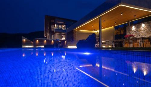 #SKGH Arbitrage Hyperluxe Villa -near Pozar Baths & Kaimaktsalan mountain in Sarakinoí