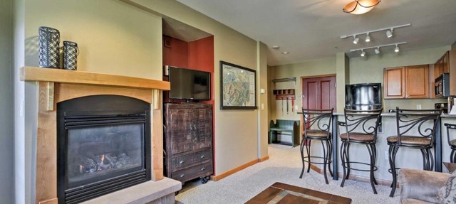 Ski-In and Out Zephyr Mtn Lodge Condo with Hot Tub Access in Winter Park