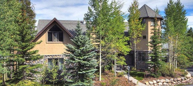 Ski In/Out-Sleeps 18, 9,000 Sq Ft-Hot Tub-Pool Table-Mtn Views-Theatre Rm in Breckenridge