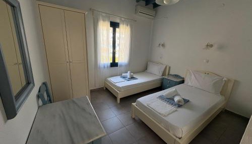 Sofia Rooms in Loutro
