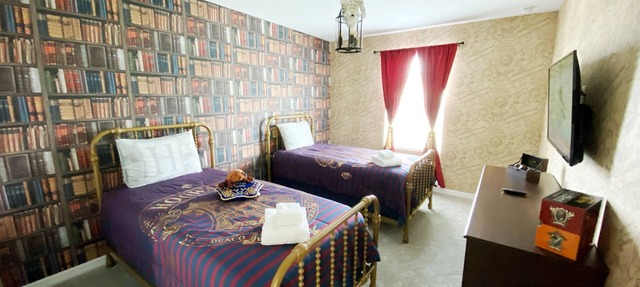Solara Resort - 5 bedrooms, Private Pool - FROZEN & HARRY POTTER - DISNEY AREA in Kissimmee
