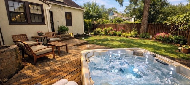 Spacious and comfortable! A charming gem, located on Victory Memorial Parkway. in Minneapolis