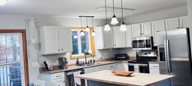 Spacious Family and Pet Friendly Cozy Cottage Near Gull Lake in Baxter in Baxter
