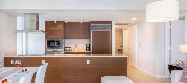 Spacious Family Suite | Walk to Brickell City in Miami