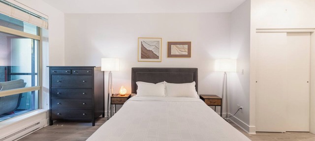 Spacious Modern 3BR Condo at UBC - Ideal for Families & Scholars in Vancouver