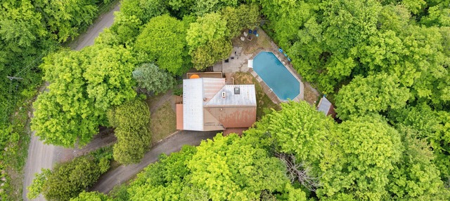 Spacious modern chalet with private heated in-ground pool in Brownsburg