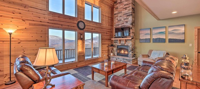 Spacious Slaty Fork Home ~ 12 Mi to Snowshoe in Slaty Fork
