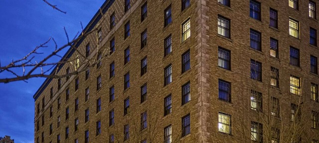 Stay Near Pioneer Square | Pet-friendly & Gym in Portland