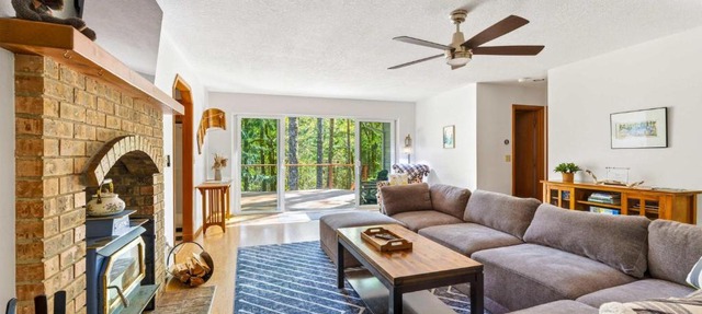 Stay Portland - Relaxing River Retreat in Rhododendron