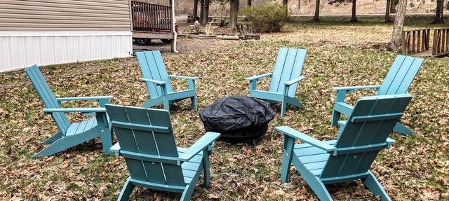 Stream-Front Serenity: Relax with the family at this peaceful place to stay! in Confluence