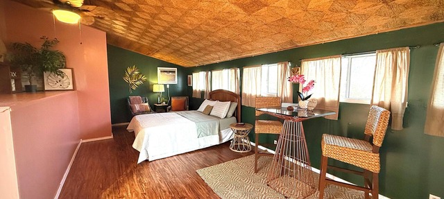 Studio with incredible view minutes from the mall! in Springfield