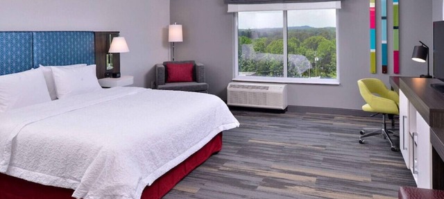 Stunning Haven for Work and Pleasure! W/ Free Wi-Fi in Marietta