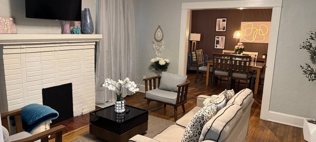 Stylish 3BR Home Sleeps 8 w/Grill – Near CrossPlex & Downtown in Birmingham
