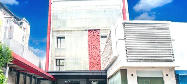 Stylish DBL Suite Escape W/Free WiFi and Parking in Jakarta