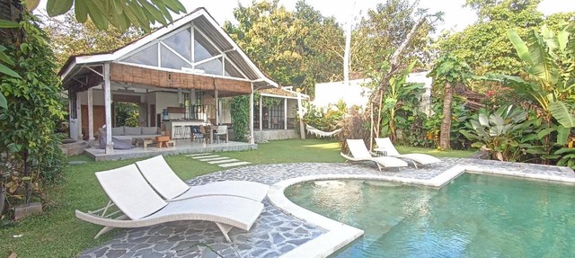 Sun Moon Star Villas in Bangunjiwo