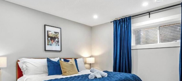 The Albany Hideout - Sleeps4 - QueenBed - NFLX&Wifi in Edmonton
