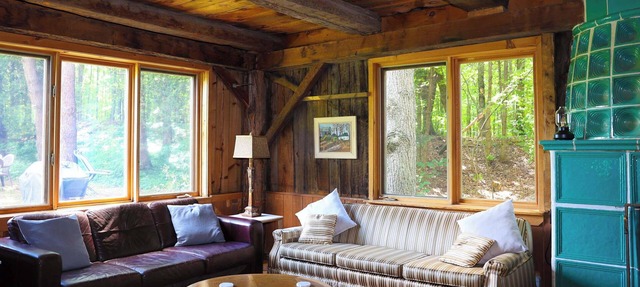 The Barn - A Unique Gathering Place in Sainte-Cécile-de-Masham